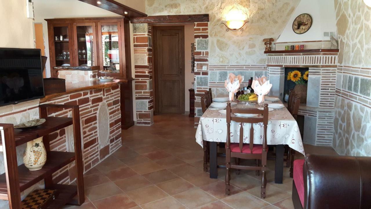 Porec Villa Luna With Pool Exteriör bild